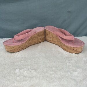 EUC Veronica Beard Gabby Platform Wedge Thong Sandal Womens Size 8.5 Pink Suede